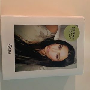 Kim kardashian selfish book